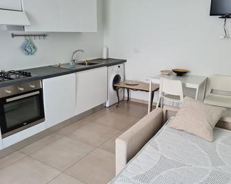 Dimora Le Sirene Bilocale Piano Terra - Cattolica - Keuken