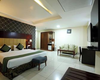 Hotel Gateway Grandeur - Guwahati - Bedroom