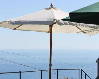Affittacamere PZ - Vernazza - Balcon