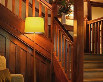 Renvyle House Hotel & Resort - Renvyle - Escaleras