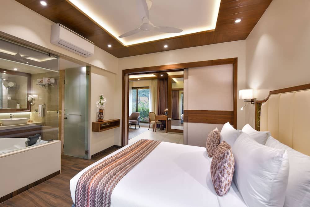 Arova Woods Zinc Journey by The Fern - Lonavala - Camera da letto