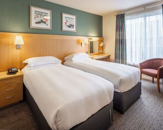 Merton Hotel - Saint Saviour