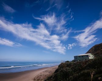 Tasman Seascape - uninterrupted views, stunning sunsets & direct beach access - Dargaville - Patio