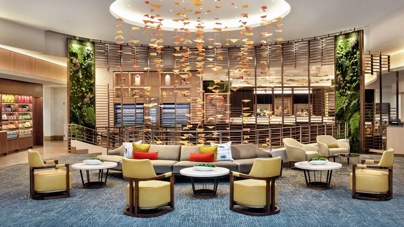 DoubleTree by Hilton Hotel Chicago - Magnificent Mile