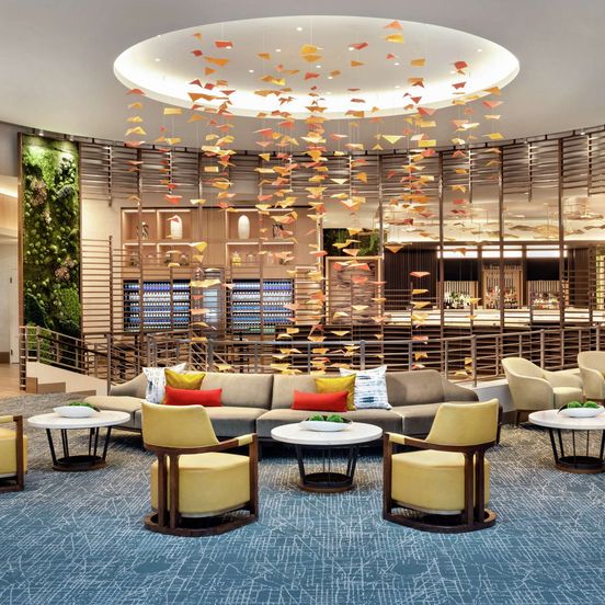 Lounge view of DoubleTree by Hilton Chicago Magnificent Mile