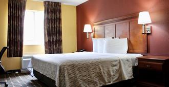 Hometown Inn & Suites - Longview - Bedroom