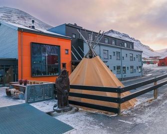 Svalbard Hotell Polfareren - Longyearbyen - Budova