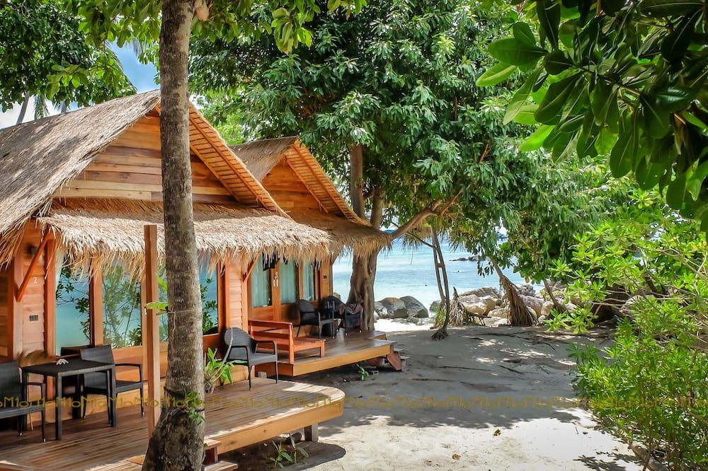 تين موونز ليب ريزورت