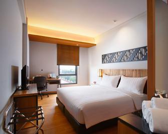 Batiqa Hotel Jababeka Cikarang - Cikarang - Bedroom