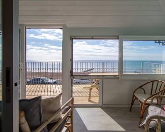 Beautiful Beachfront House wth Balcony & Sea Views - Bognor Regis - Balkón