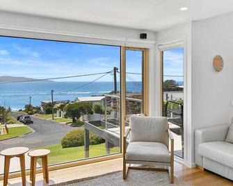 Vitamin Sea - Uninterrupted Sea Views In Marengo - Marengo - Sala de estar