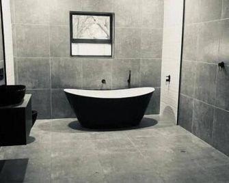 Trendybliss Guest House - Swartklip