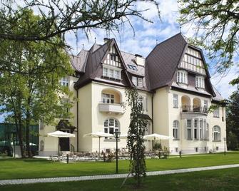 Hotel Steirerschlössl - Weisskirchen in Steiermark - Edificio