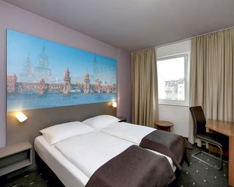 B&B Hotel Berlin City-Ost - Berlin