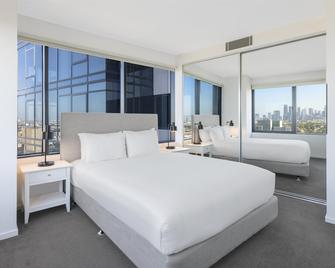 Oaks Melbourne Flemington Suites - Melbourne - Habitación