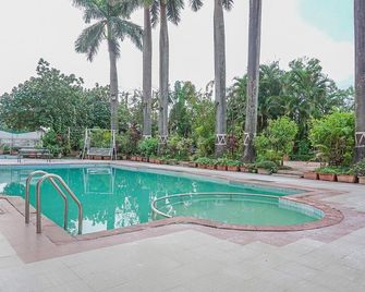 Kumar Resort By Turtle, Lonavala - Lonavala - Uima-allas