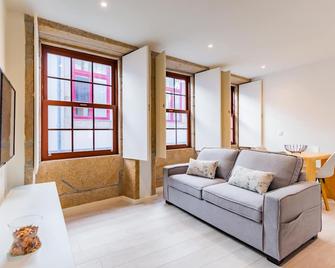 Lemago Porto Apartments - São Bento - Porto - Wohnzimmer