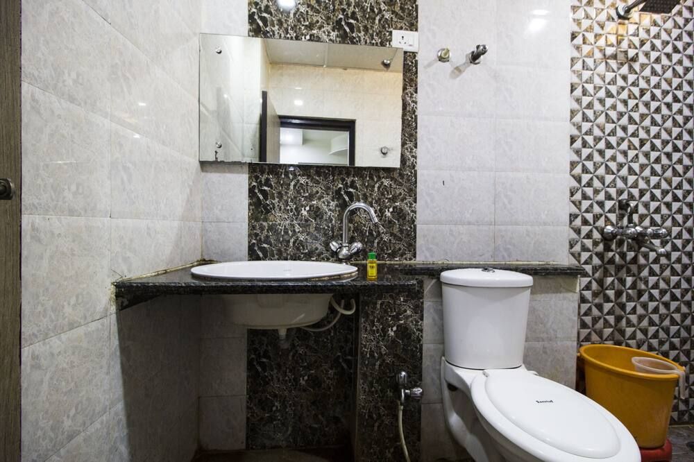 Fabhotel Cruz Royale - Nr- Bandra West - Mumbai - Salle de bain