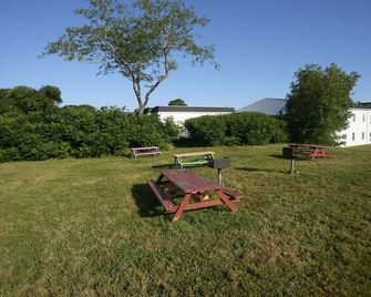 Sandwich Lodge & Resort - Sandwich - Patio