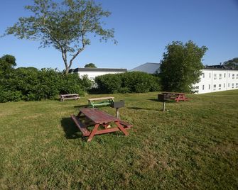 Sandwich Lodge & Resort - Sandwich - Patio