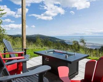 Cottage Flv-285 | Les Éboulements - Saint-Joseph-de-la-Rive - Balcony