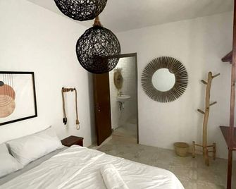 에코 베이 서프 캠프 - 아우리르 - 침실