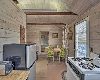 Cozy Vineyard Haven Cottage Less Than 1 Mi to Beach! - Vineyard Haven