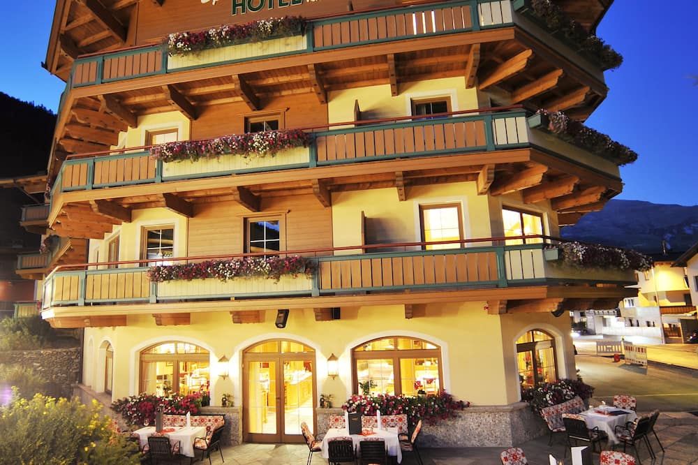 Sporthotel Kirchler - Tux - Building
