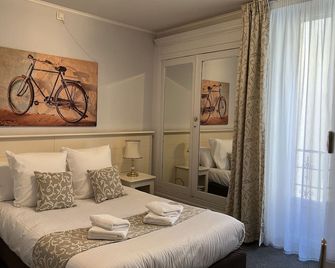 Logis Hotel Belle Etoile Vichy - Vichy - Bedroom
