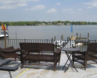 The \'Dock House\' - Edgewood - Balcony