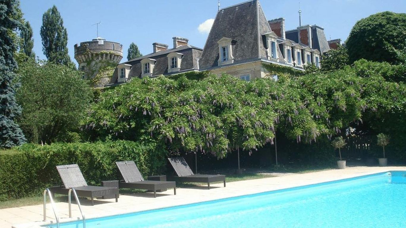 أوتل ريستوران - شاتو دو لالاند