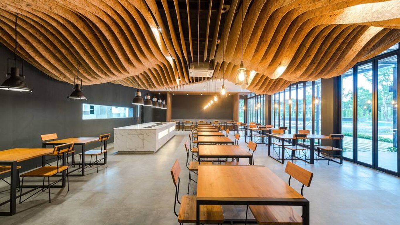 The Gallery Hotel Nai Harn