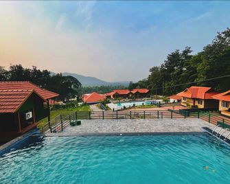 Mount View Cottages - Mannārakkāt - Piscina