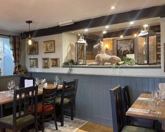 The Old Talbot Rooms Mk Towcester - Towcester - Restaurant