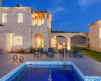 Caldera Theros Villas - Anissaras - Zwembad