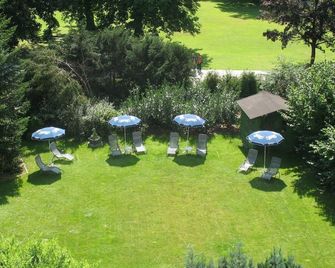 Hotel Haus Hansa - באד זלצופלן - פטיו