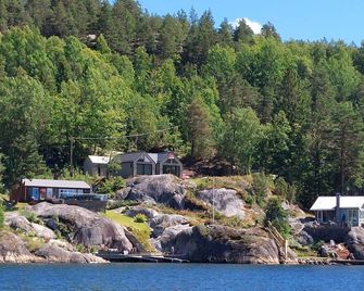 Perle Ved Sjoeen! Ny Hytte Paa 90m2. - Kragerø - Utsikt