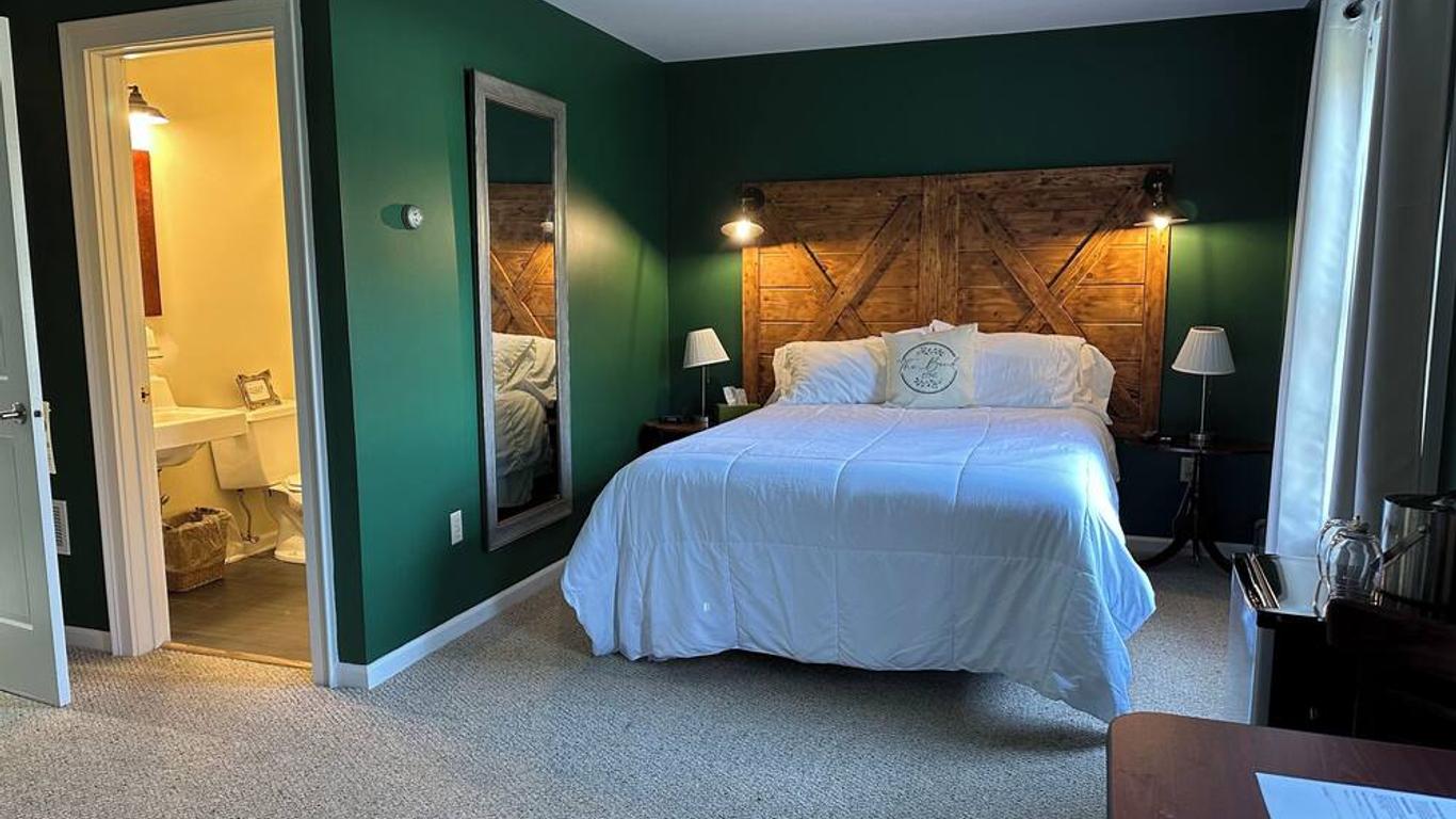 The Bond 1786 Inn