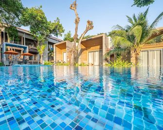 Sai Kaew Beach Resort - Ko Samet - Pool