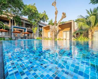 Sai Kaew Beach Resort - קו סאמט - בריכה