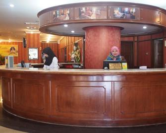 The Putra Regency Hotel - Kangar - Receptie