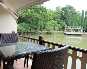 Suan Kaew Resort - Mae Lao - Balcón