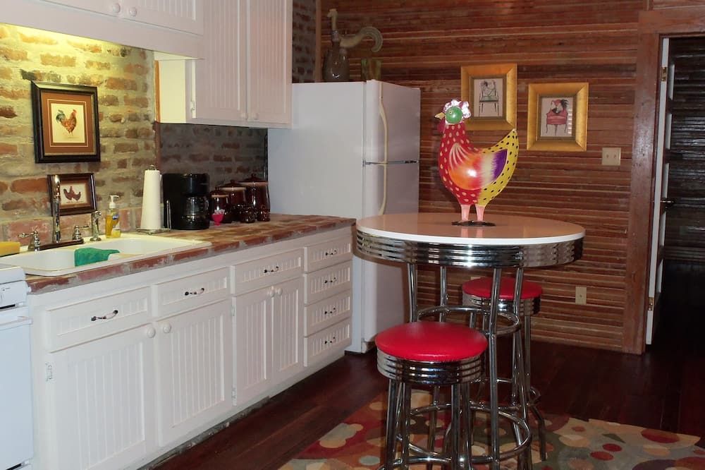 The Main Street Hotel - Yazoo City - Kitchen