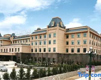 Yabuli Forest Hot Spring Hotel - Mudanjiang