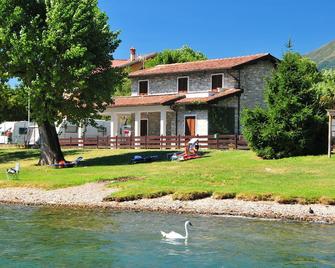 Villa Carolina - Domaso - Edificio