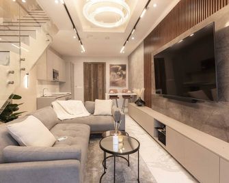 233 Boulevard - Luxury Apartments - Acra