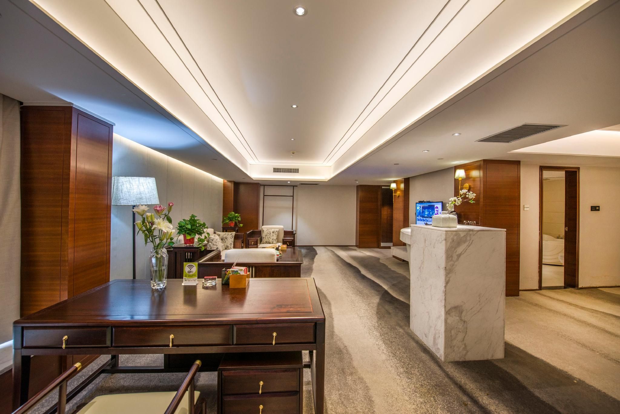 تشونجتشو إنترناشونال هوتل