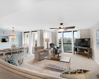 Enclave 304B - Destin - Living room