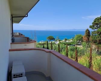 Terrazza Michelino - Parghelia - Balkon