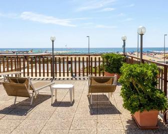 Hotel Turandot - Viareggio - Ban công